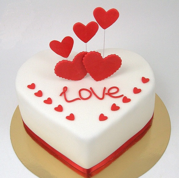Торт на День Влюбленных на заказ